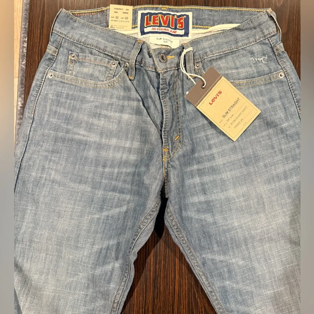 Levi's Vintage 514 Women's Straight Leg Jeans in Light Blue - Picture 3 of 10